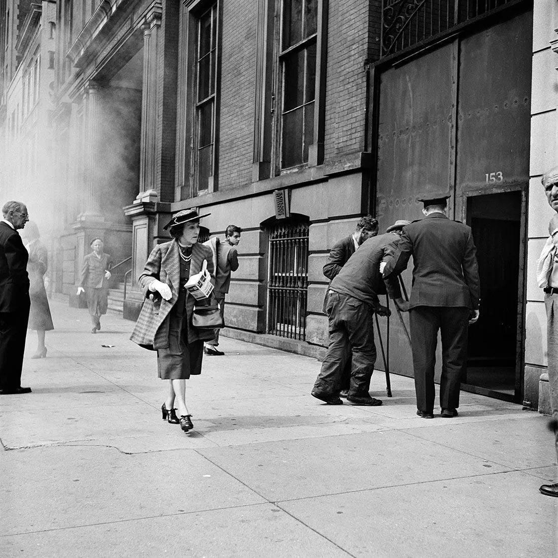 Vivian Maier, Street Photographs, plate 1