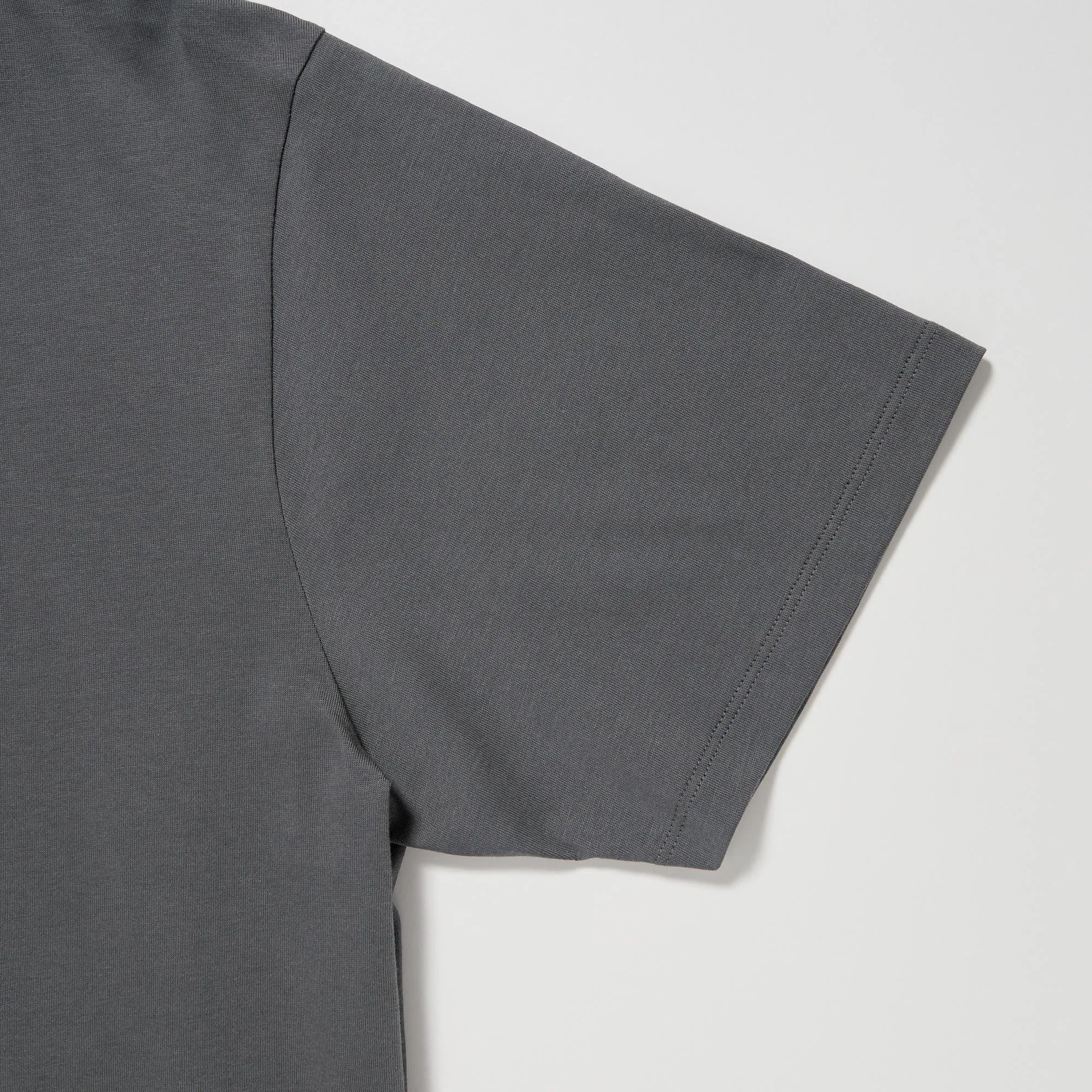 Uniqlo SUPIMA Cotton T-Shirt in 07 Gray, plate 7